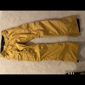 Burton cargo snow pant - size small great condition